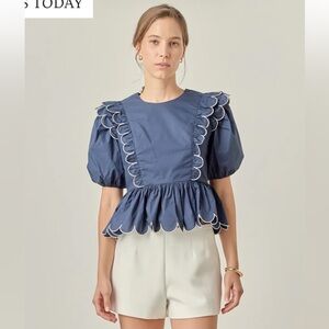 NWOT English Factory Contrast Scalloped trim cotton top